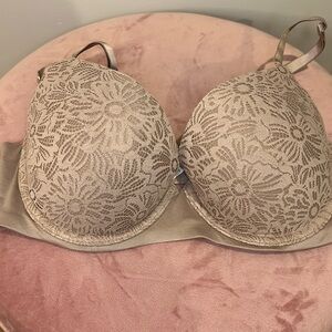 Aerie Lace Floral Bra in Beige